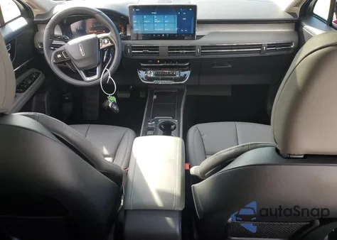 2025 Lincoln Corsair Premiere z USA, uszkodzony, nr VIN 5LMCJ1DA2SUL08536